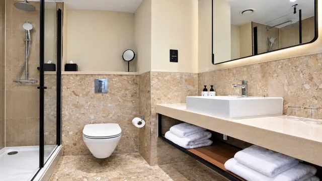 غرفة تنفيذية بسرير كينج، voco London Camden Lock by IHG 6/9