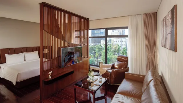 Suite, King Bed, Orchids Hotel Saigon 4/10