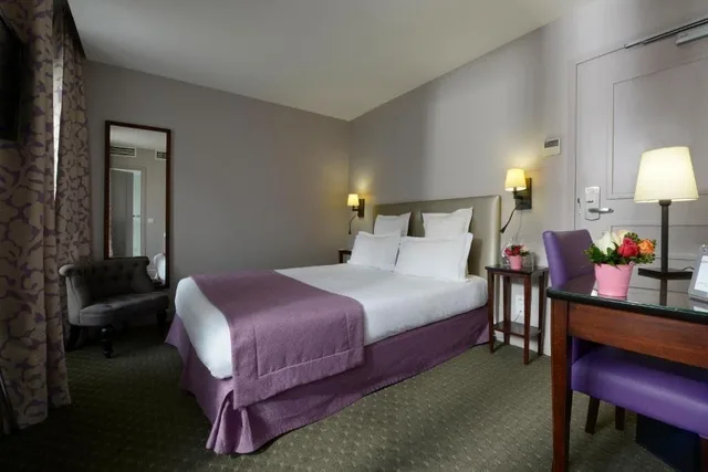 غرفة كلاسيكية بسرير مزدوج بإطلالة على المدينة، Hotel Relais Saint Charles 5/7