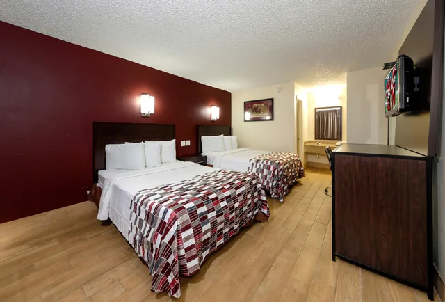 Standard, 2 Double Beds, Red Roof Inn New Orleans Westbank 3/4