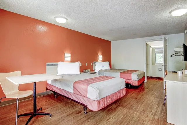 غرفة قياسية بسريرين كوين للمدخنين، Motel6 Atlanta Airport - Union City 3/8