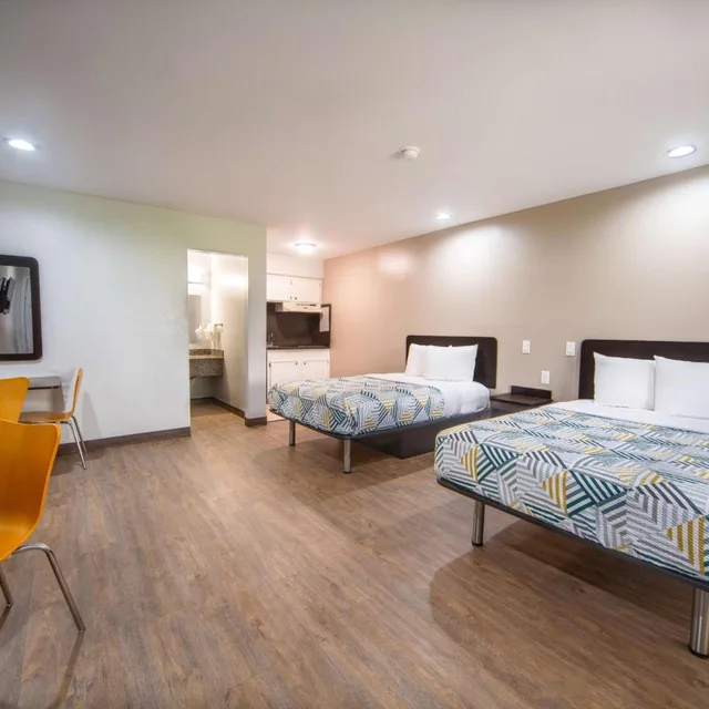 غرفة بسرير مزدوج، Motel6 Livingston, TX 2/10