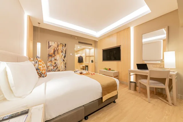 غرفة تنفيذية بسريرين منفصلين وسرير كينج، Hilton Shah Alam Glenmarie 2/2