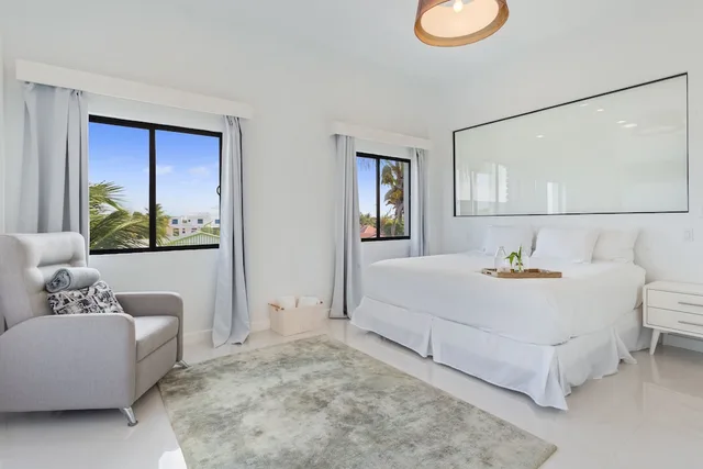 3 Bedrooms, Luxury, Penthouse, 3 King Beds, Beach Front, Sea View, The Ellysian 1/3