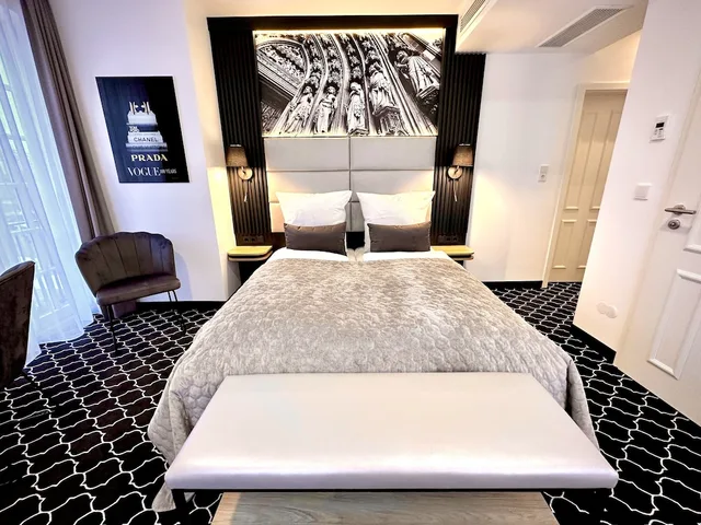 غرفة ديلوكس بسرير كينج، Rhein Hotel St.Martin 4/7