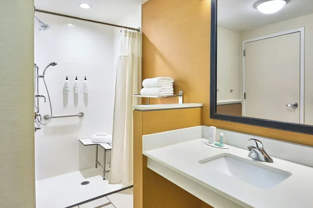 Studio, 2 Queen Beds, Sofa, Fairfield by Marriott Inn & Suites Knoxville Turkey Creek 3/6