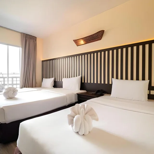 جناح سوبيريور، Sunday JA Plus Hotel 1/10