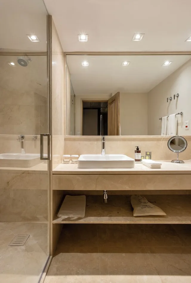 شقة تنفيذية بسرير مزدوج بشرفة، L Hotel PortoBay Sao Paulo 6/7