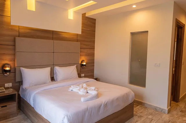 Room, Double Bed, Pyramids View, Balcony، Nine Pyramids View Hotel 2/10