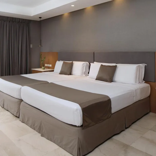 Penthouse Suite, Twin Beds, Balcony, City Garden Suites Manila 1/5