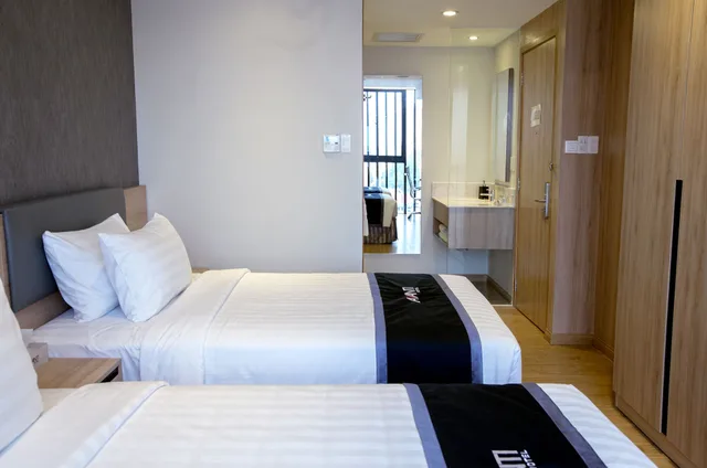 غرفة بريميير بسريرين منفصلين، Avanti Hotel 3/4