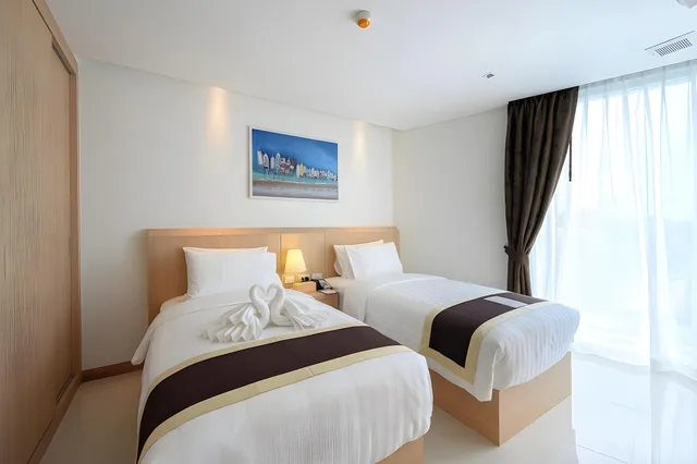 غرفة بإطلالة على البحر بغرفتي نوم، The Beachfront Hotel Phuket 1/1
