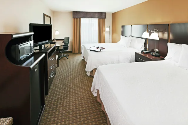 غرفة بسريرين كوين لذوي الإعاقة، Hampton Inn and Suites Dumas 1/1
