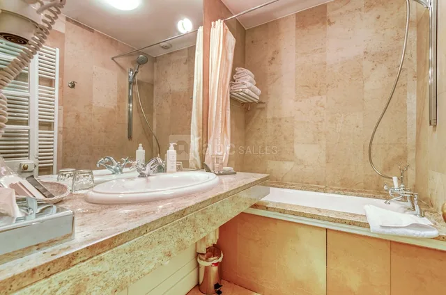 غرفة قياسية بسريرين منفصلين بغرفة نوم واحدة، Hotel D haussonville 2/2