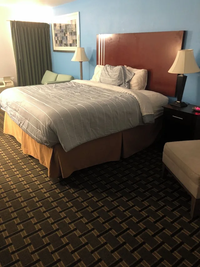 غرفة بسرير كينج، Executive Inn 5/9