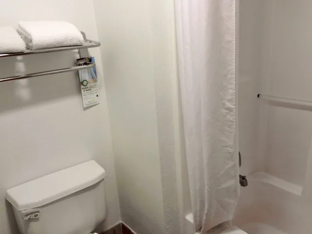 Room, King Bed, Accessible, Quality Inn Midland TX 5/5