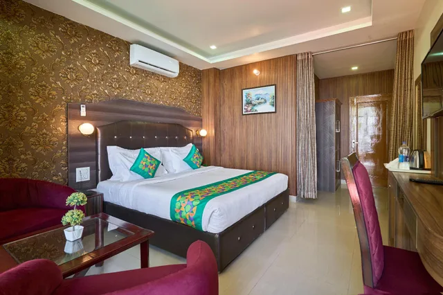 غرفة ديلوكس، Treebo Roshan House 2/4