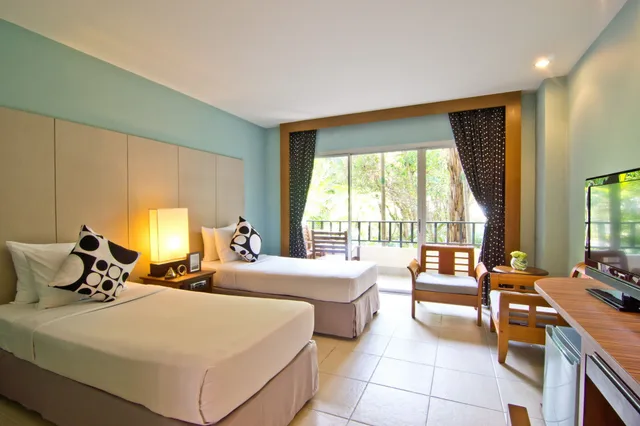 غرفة سوبيريور بسريرين منفصلين بإطلالة على الحديقة، The Green Park Resort 2/8