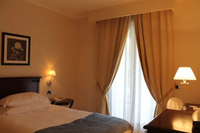 غرفة كلاسيكية مفردة بسرير فردي، Hotel San Giorgio Crotone 1/1