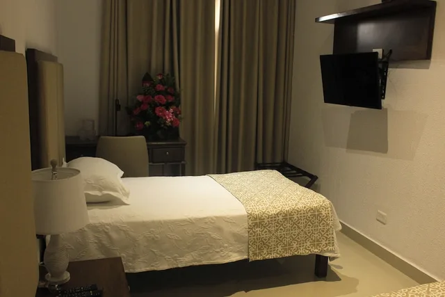غرفة سوبيريور بثلاثة أسرّة، Hotel Dorado Plaza Centro Historico 3/5