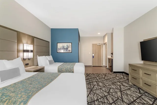 غرفة قياسية بسريرين كوين، Best Western Plus Mid County 8/10