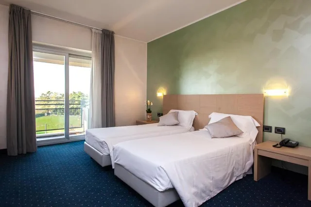 غرفة عائلية، Palace Hotel Zingonia 3/7
