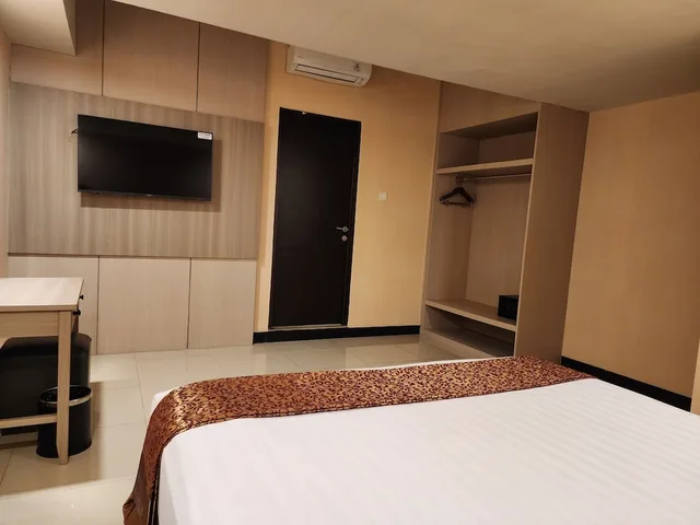 Grand, Paragon, Suite, King Bed، Grand Paragon 2/10