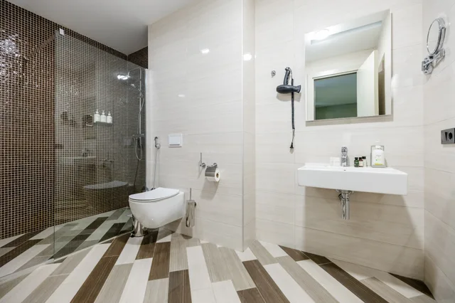 جناح جونيور بشرفة، Brosse Garden Hotel 5/7