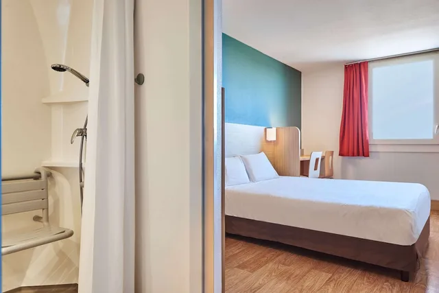 غرفة قياسية بسرير مزدوج، Kyriad Direct Mont De Marsan - St Avit 6/10