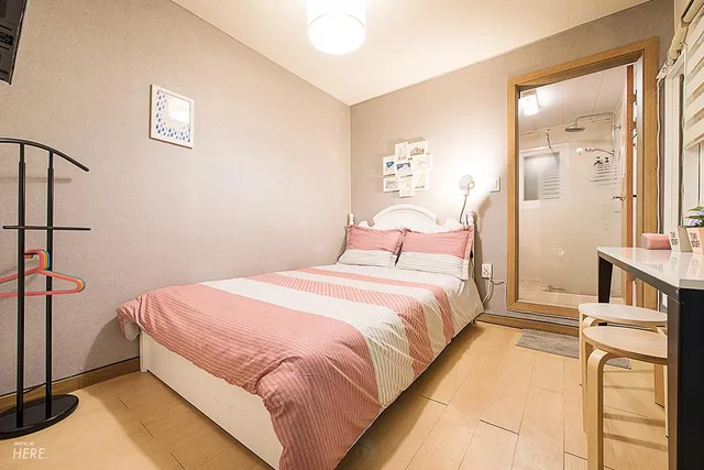 غرفة بسرير مزدوج بحمام خاص، Hongdae Style Guesthouse 2/2