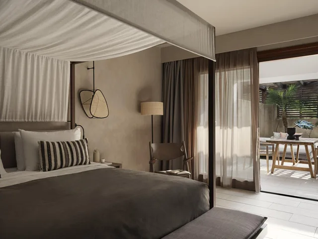 Open Plan, Tropical, Suite, Bungalow, King Bed, Outdoor Jetted Tub، Aulus Lindos Rhodes Resort, Curio Collection by Hilton 3/7