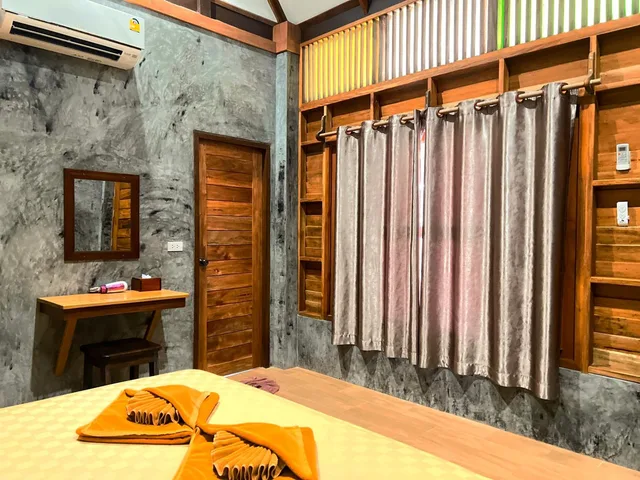 بنغل بإطلالة على البحر بغرفتي نوم، Phi Phi Relax Beach Resort 2/5