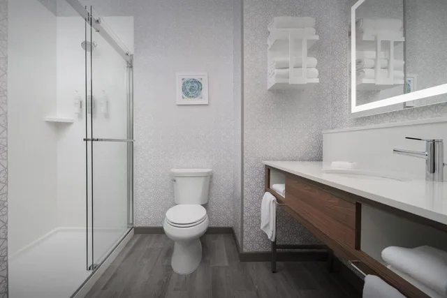 1 Bedroom, Suite, 2 Queen Beds, Water View, Sofa، Hampton Inn and Suites Naples South FL 1/2