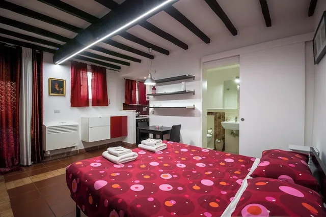 شقة بسرير مزدوج وسرير فردي بإطلالة على المدينة بغرفة نوم واحدة لذوي الإعاقة، Nice Studio in Trastevere 8/10
