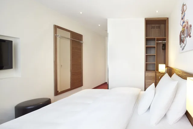 كابينة كلاسيكية مفردة بسرير كوين، Hotel Hafen Hamburg 2/5
