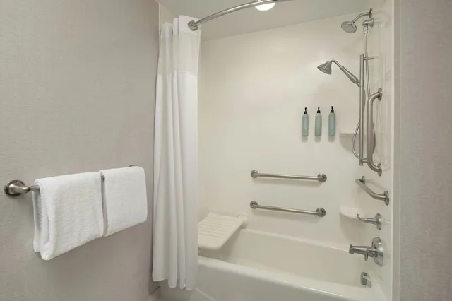 جناح بسرير كينج بغرفة نوم واحدة مع أريكة، Courtyard Scottsdale Salt River 4/4