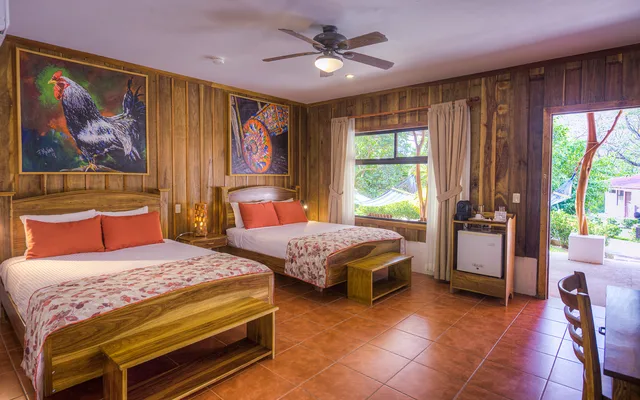 Legacy Suite - King Bed, Hacienda Guachipelin Hotel 1/3