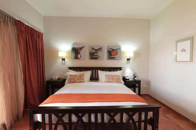 1 Bedroom, Suite, King Bed, Lake View, Haile Resort Hawassa 3/6