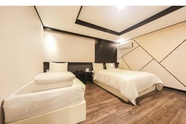 غرفة قياسية بسريرين منفصلين، Elysee Hotel 1/10