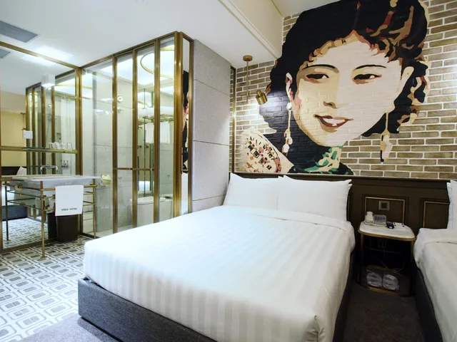 Fashion, Twin Beds، Kings Hotel 1/1