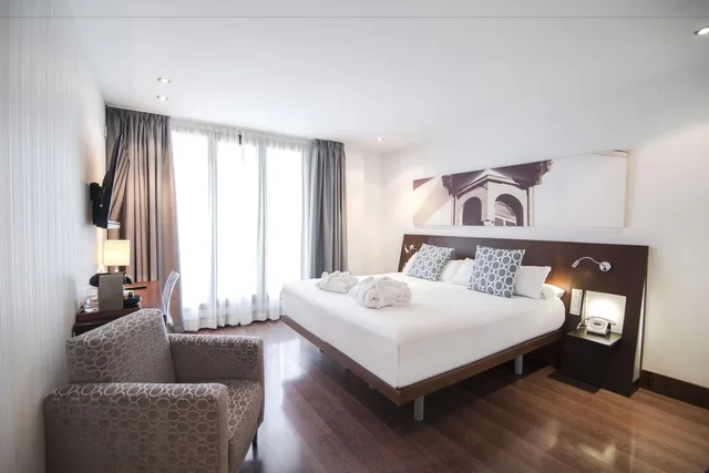 غرفة بسريرين، Petit Palace Marques Santa Ana 3/10