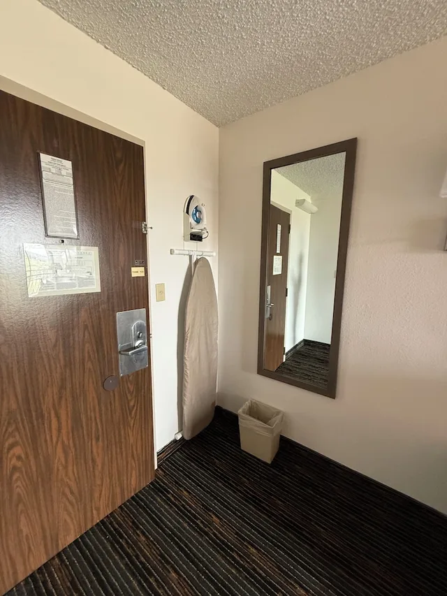 غرفة بسرير كينج، Howard Johnson by Wyndham Lexington 10/10