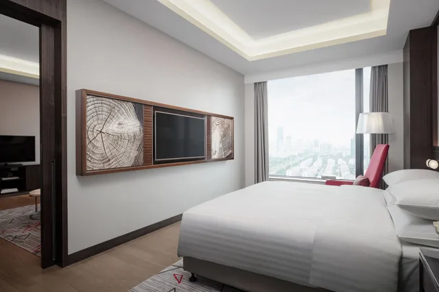 Executive, Suite, King Bed, Courtyard by Marriott Suzhou Mudu 2/5