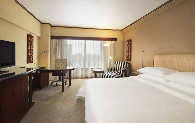 Deluxe, Queen Bed, Hotel Shanghai Hongqiao - Handwritten Collection 3/5