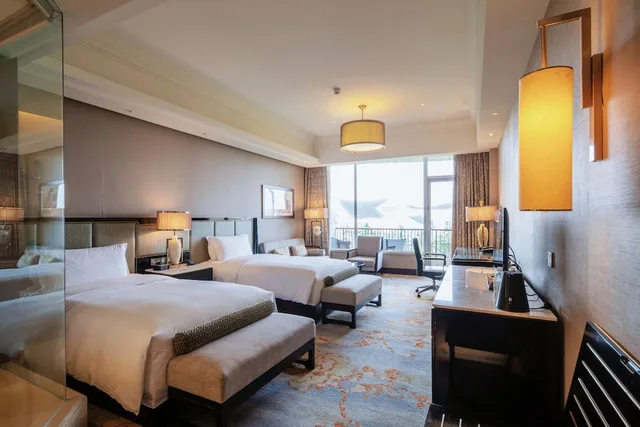Premium, 2 Double Beds, Jazhen View، INTERCONTINENTAL HEILONG LAKE 3/10