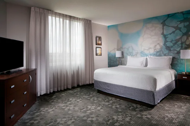 جناح، Courtyard Miami Dadeland 1/1