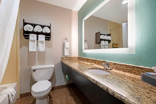 غرفة بسريرين كوين يُسمح فيها بالحيوانات الأليفة، Best Western Plus Greenwood/Indy South Inn 3/3