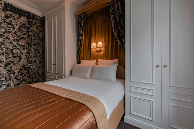 Classic, Double Bed, Hotel De Buci 2/10