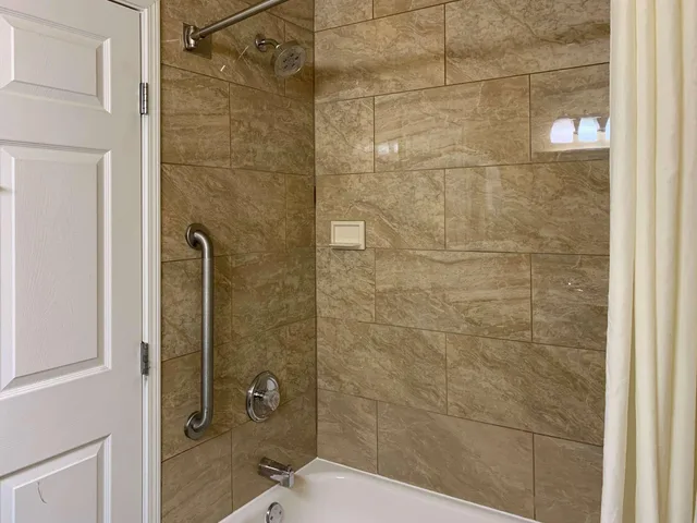 غرفة بسرير مزدوج لذوي الإعاقة، Comfort Inn Saint Paul East MN 3/4