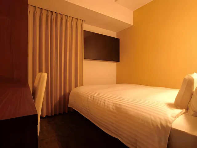 غرفة بسرير مزدوج بحوض استحمام للمدخنين، AB Hotel Kakamigahara 1/1